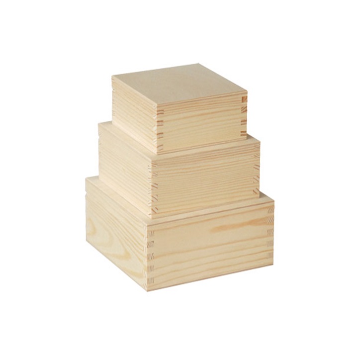 Set von Holzkisten zum Dekorieren / 3 Stück